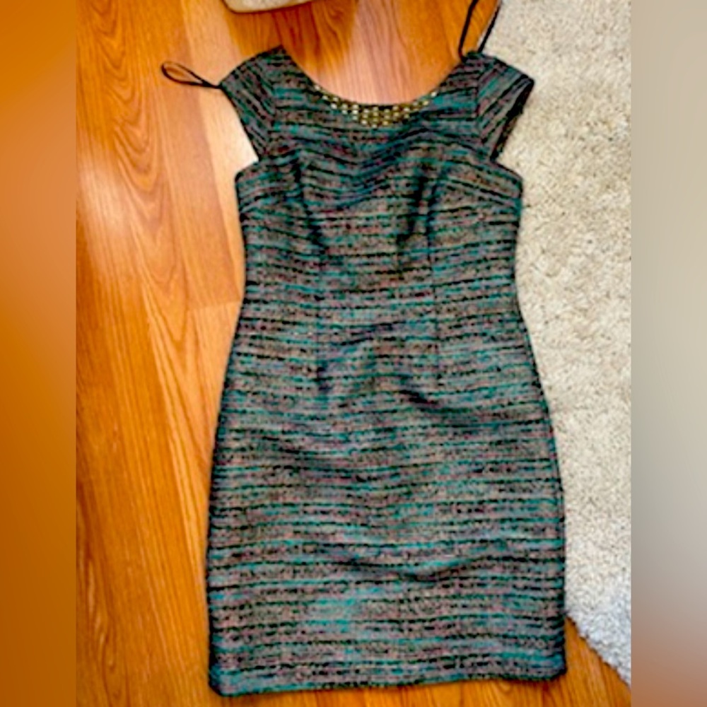 Beautiful dress - perfect for weddings and cocktail attires